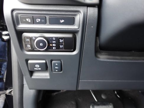 Used 2024 Ford F150 Lariat image 62