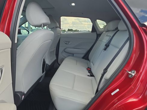Used 2024 Hyundai Kona Limited FWD image 13