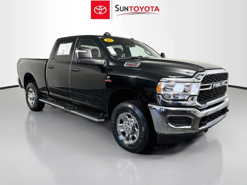 Used 2024 RAM 2500 Tradesman w/ Chrome Appearance Group AWD/4WD image 1