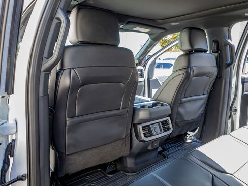 Used 2026 Ford F450 Platinum w/ FX4 Off-Road Package image 32