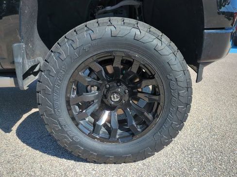 Used 2023 Chevrolet Silverado 1500 High Country w/ High Country Premium Package AWD/4WD image 11