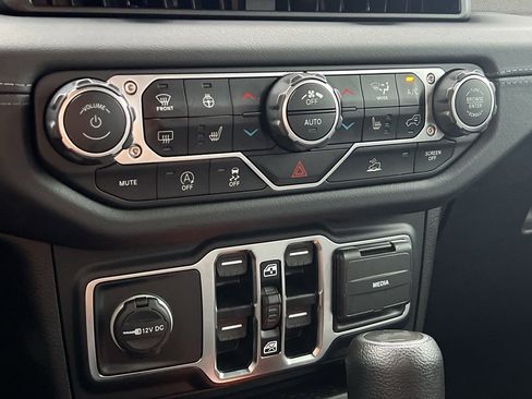 Used 2024 Jeep Wrangler Sahara w/ Technology Group image 22