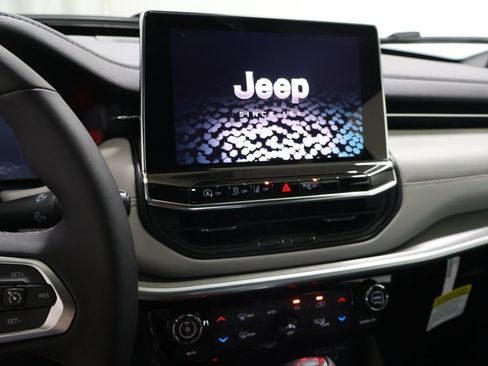 New 2026 Jeep Compass Limited AWD/4WD image 21
