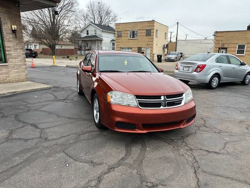 Used 2012 Dodge Avenger SXT image 3
