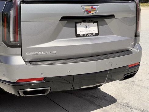 New 2026 Cadillac Escalade ESV Platinum Sport AWD/4WD image 6