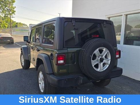 Used 2022 Jeep Wrangler Unlimited Sport AWD/4WD image 8