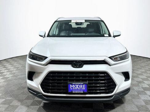 Certified 2024 Toyota Grand Highlander AWD image 2