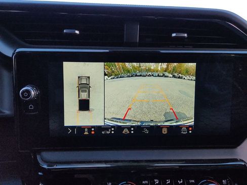 Used 2024 GMC Sierra 1500 AT4X image 18