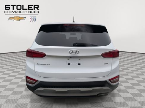 Used 2020 Hyundai Santa Fe SE image 4
