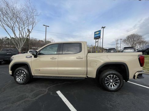 Used 2023 GMC Sierra 1500 AT4 w/ AT4 Premium Package image 8