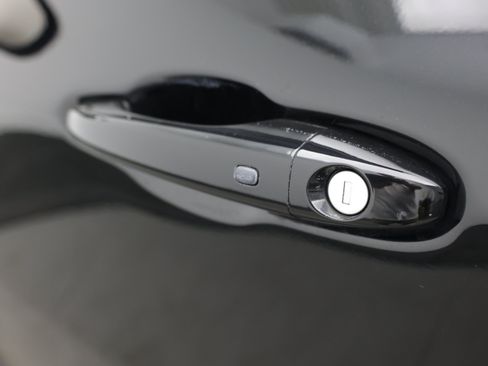 Used 2020 Jeep Compass Limited FWD image 10