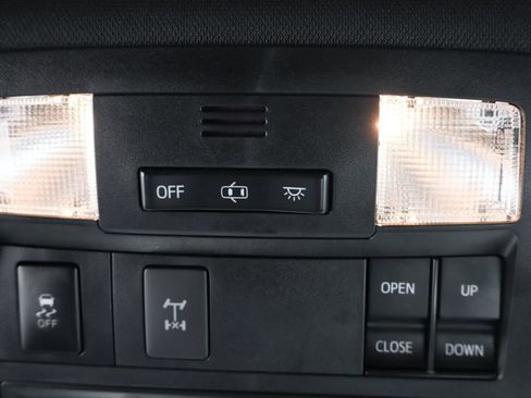 Used 2019 Toyota Tacoma TRD Pro AWD/4WD image 32