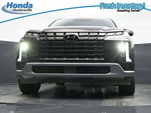 Used 2023 Hyundai Palisade SEL w/ Premium Package FWD image 28