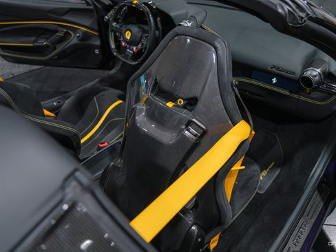 Used 2022 Ferrari F8 Tributo RWD image 16
