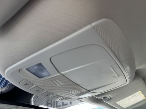 Used 2024 Ford Edge Titanium image 18