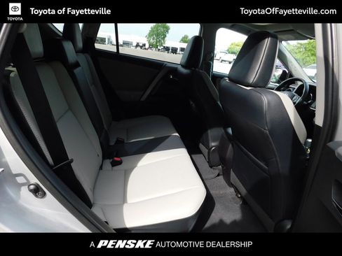 Used 2016 Toyota RAV4 Limited AWD/4WD image 5