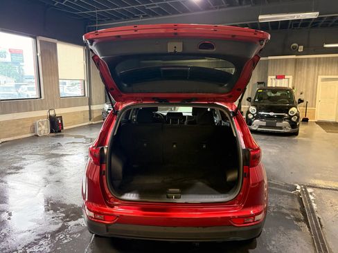 Used 2019 Kia Sportage LX AWD/4WD image 17