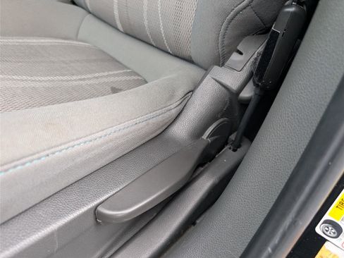 Used 2016 Chevrolet Sonic LT FWD image 10