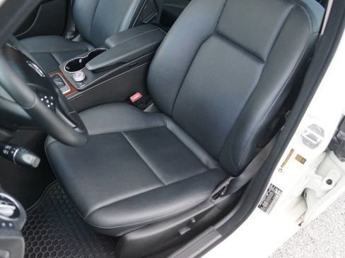 Used 2011 Mercedes-Benz C 300 4MATIC Sedan image 23