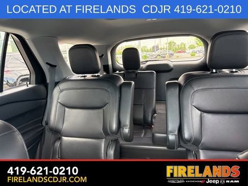 Used 2023 Ford Explorer XLT w/ Equipment Group 202A AWD/4WD image 30
