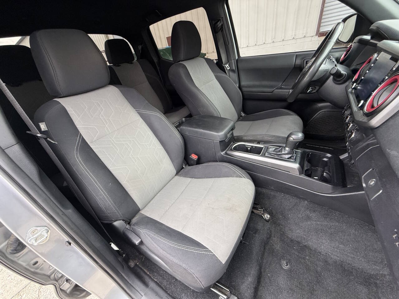 Used 2021 Toyota Tacoma TRD Off-Road AWD/4WD image 47