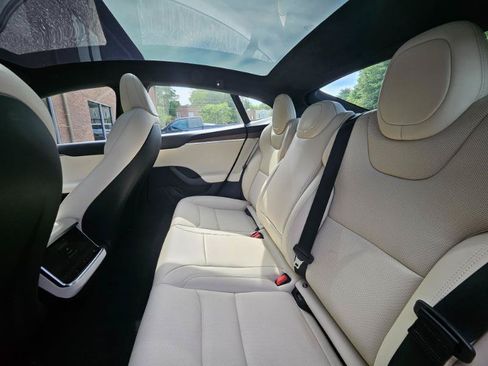 Used 2023 Tesla Model S Standard Range AWD/4WD image 59