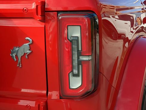 Certified 2024 Ford Bronco Outer Banks image 37