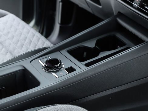 New 2026 Volkswagen Tiguan S image 33