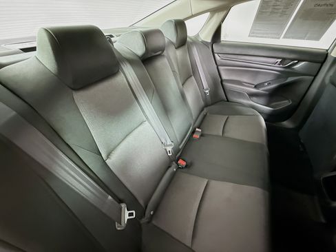 Used 2019 Honda Accord LX image 32