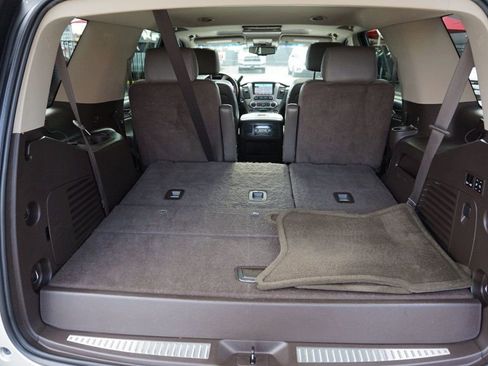 Used 2015 GMC Yukon Denali w/ Premium Package image 10