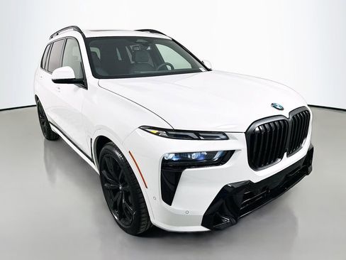 New 2026 BMW X7 xDrive40i w/ M Sport Package image 3