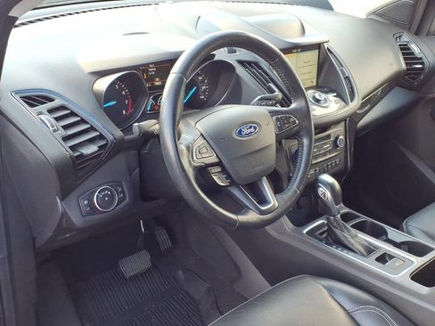 Used 2019 Ford Escape Titanium w/ U9j03 - Titanium Tow Package AWD/4WD image 18