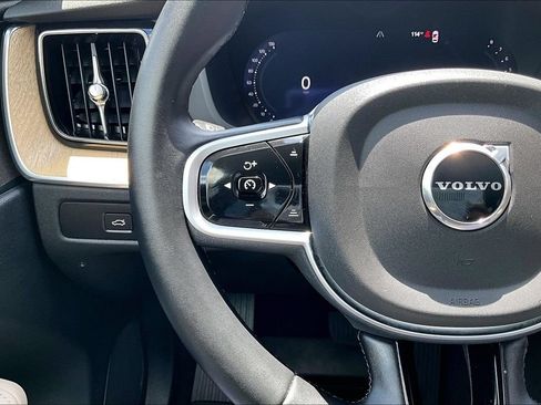Certified 2026 Volvo XC60 B5 Plus AWD/4WD image 26