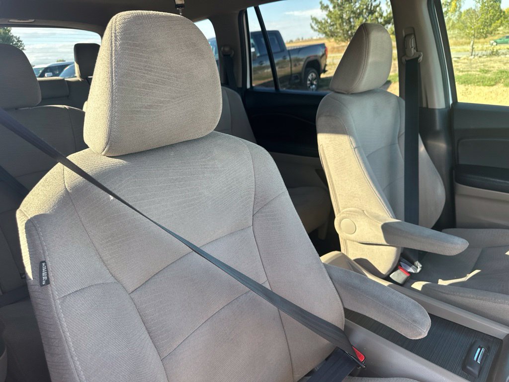Used 2017 Honda Pilot EX image 40