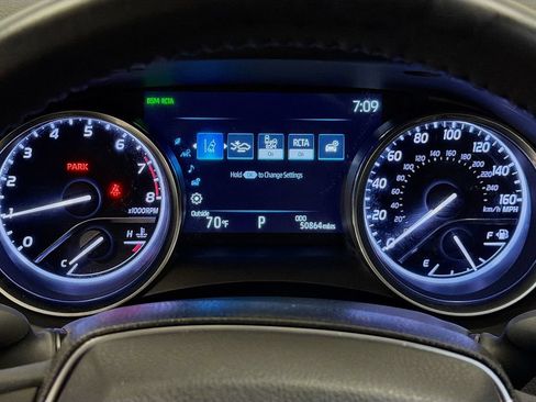 Used 2020 Toyota Camry XLE FWD image 12