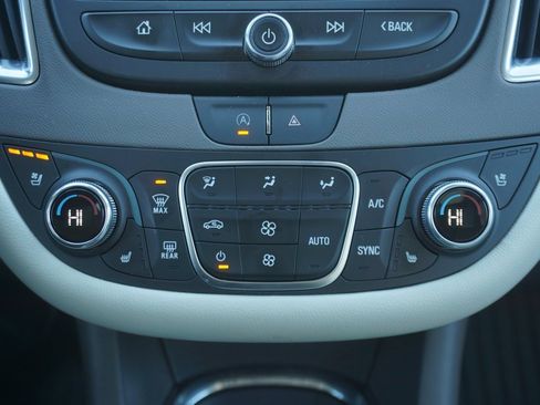 Used 2024 Chevrolet Malibu LT image 16