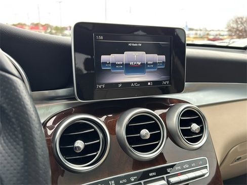 Used 2018 Mercedes-Benz GLC 300 image 18