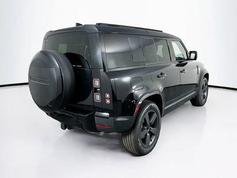Used 2026 Land Rover Defender 110 S AWD/4WD image 5