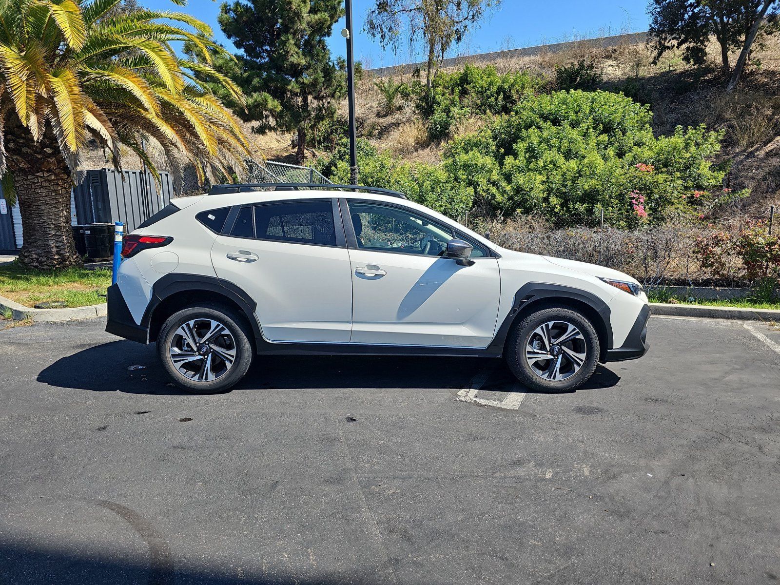 Used 2024 Subaru Crosstrek 2.5i Premium w/ Crosstrek Mirror Package AWD/4WD image 8