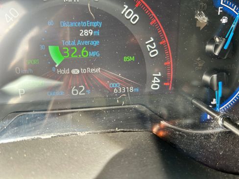 Certified 2024 Toyota RAV4 SE w/ Convenience Package image 16