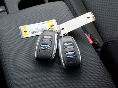 Used 2025 Subaru Forester Limited AWD/4WD image 34