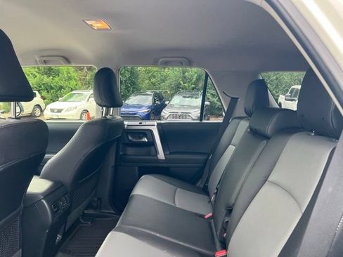 Used 2023 Toyota 4Runner SR5 Premium w/ SR5 Premium Package AWD/4WD image 29