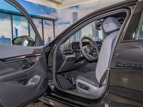 New 2026 BMW 540i xDrive w/ M Sport Package image 13