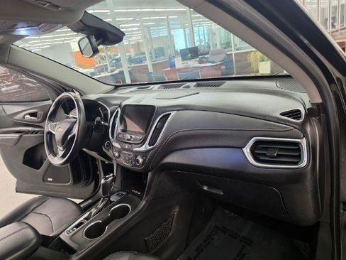 Used 2018 Chevrolet Equinox Premier FWD image 15