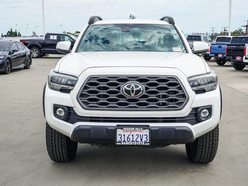 Certified 2023 Toyota Tacoma TRD Off-Road AWD/4WD image 2