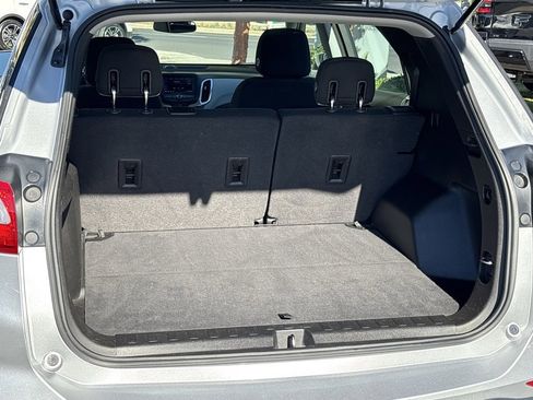 Used 2020 Chevrolet Equinox LS image 23