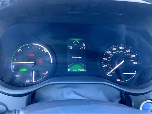 Used 2024 Toyota Sienna XLE image 26