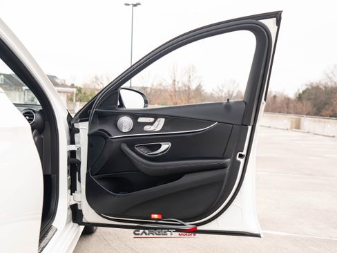 Used 2018 Mercedes-Benz E 300 4MATIC w/ Premium 1 Package image 42