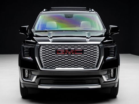 Used 2023 GMC Yukon XL Denali image 6