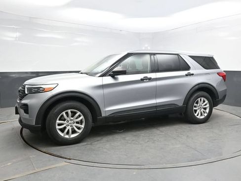 Used 2021 Ford Explorer 4WD image 3